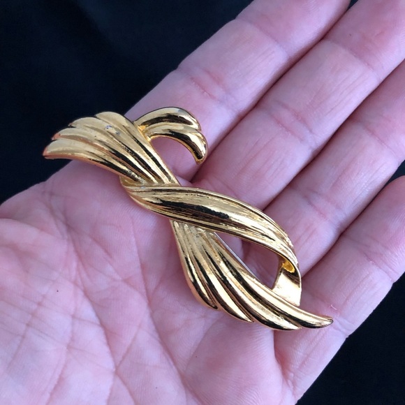 Vtg Gold Tone Abstract Brooch - Picture 3 of 10